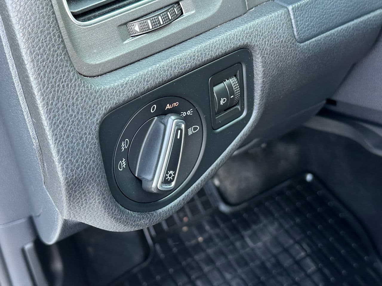 Volkswagen Golf 2013 — Миниатюра 7