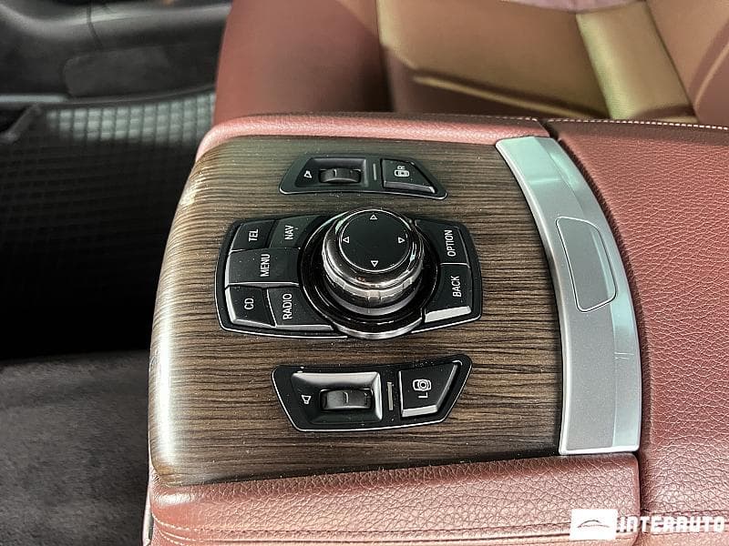 BMW 730 2010 — Миниатюра 17