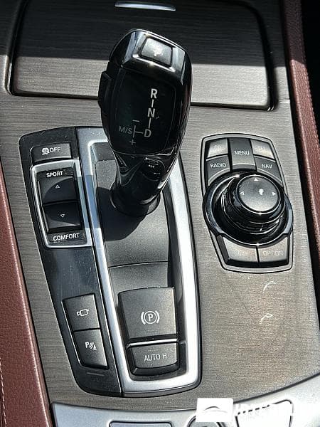BMW 730 2010 — Миниатюра 16