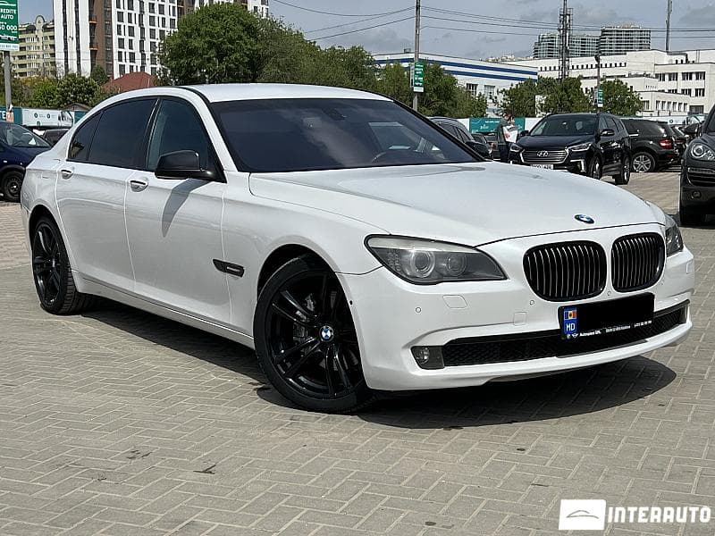 BMW 730 2010 — Миниатюра 4