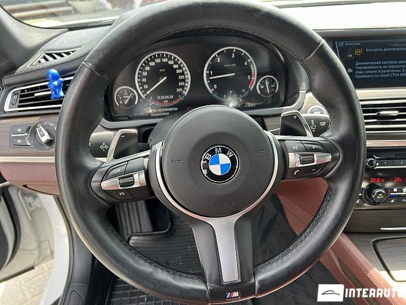 BMW 730 2010 — Миниатюра 9