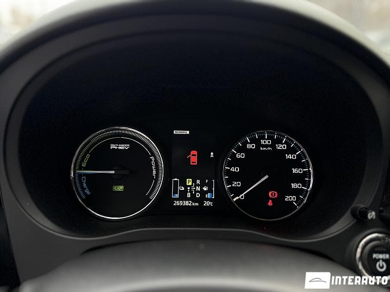 Mitsubishi Outlander 2014 — Миниатюра 12