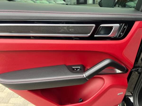 2019 Porsche Cayenne Turbo Coupe — Miniatură 22