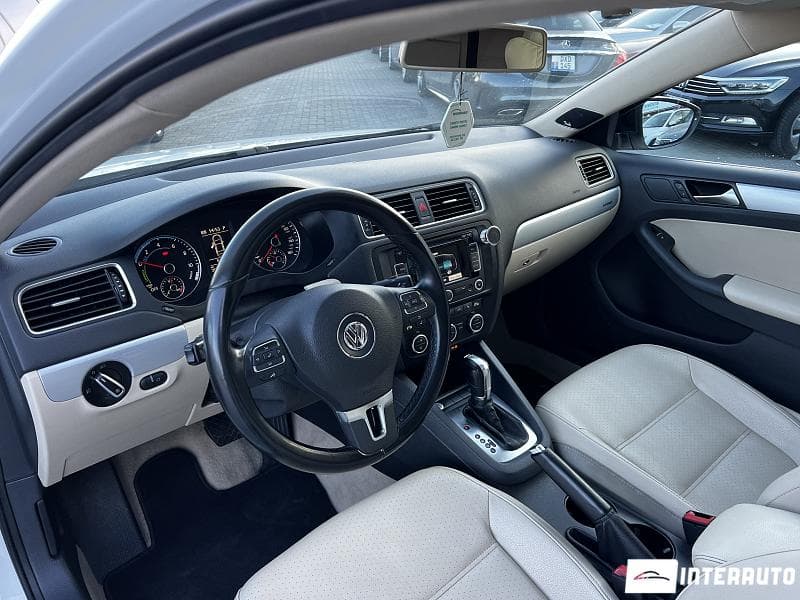 Volkswagen Jetta 2013 — Миниатюра 6