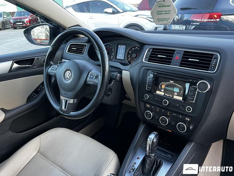 Volkswagen Jetta 2013 — Миниатюра 5