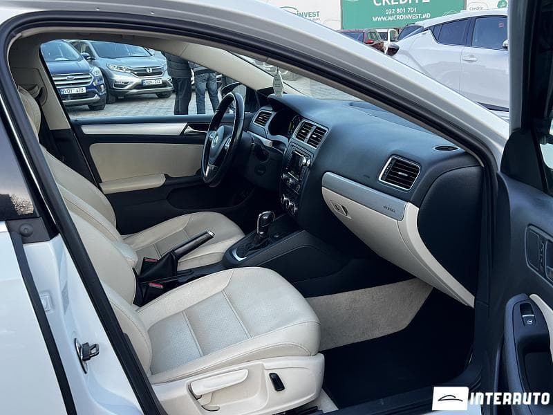 Volkswagen Jetta 2013 — Миниатюра 7