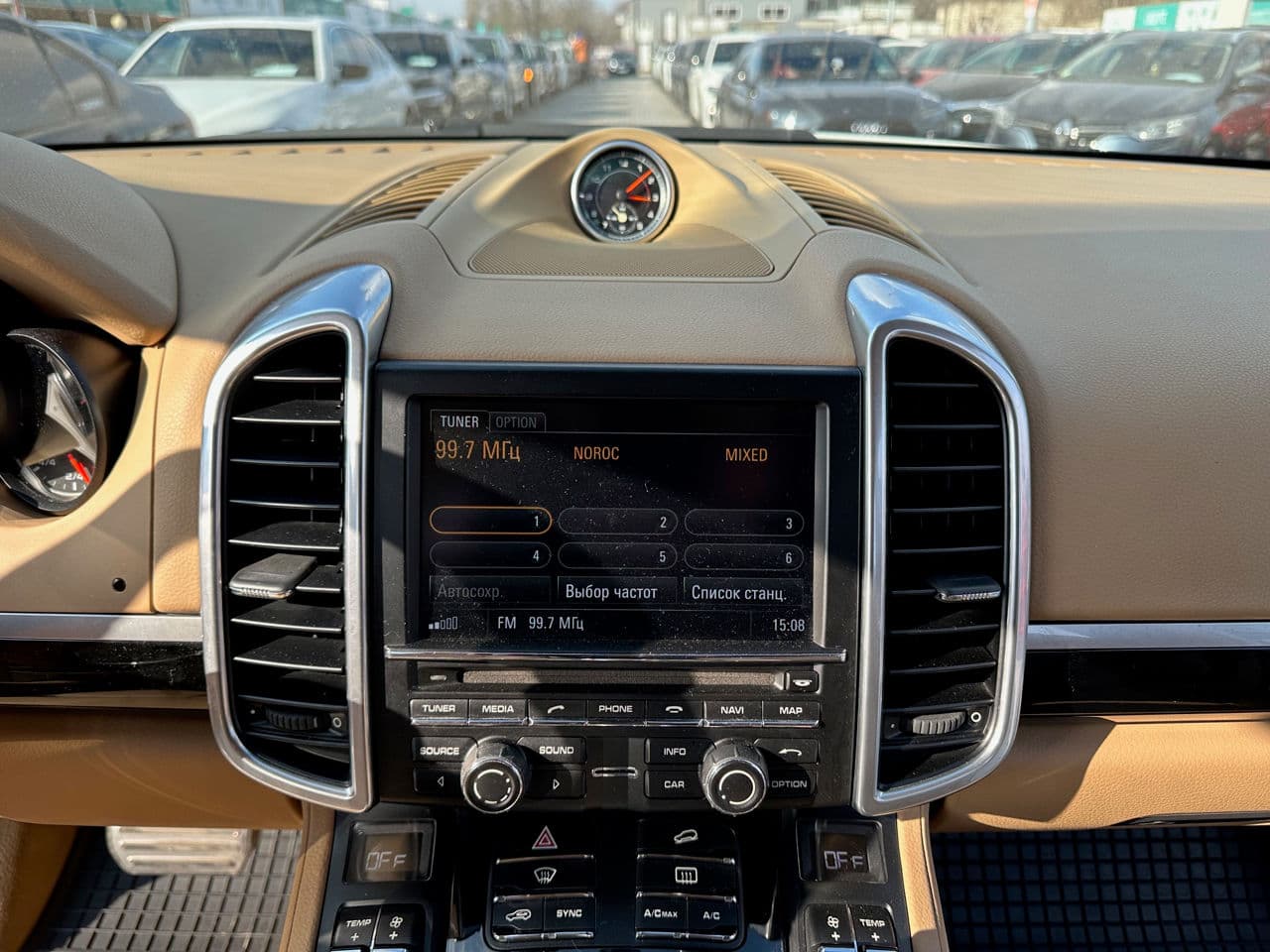 Porsche Cayenne S Hybrid 2014 — Миниатюра 11