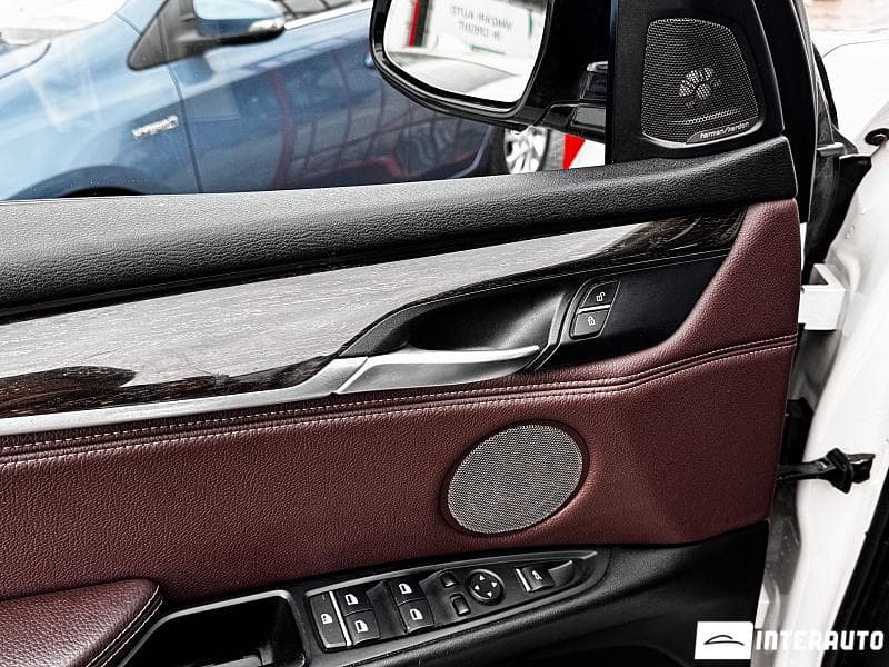 BMW X5 3.5i 2015 — Миниатюра 16