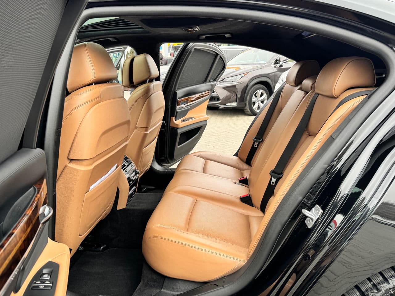BMW 740 2013 — Миниатюра 14