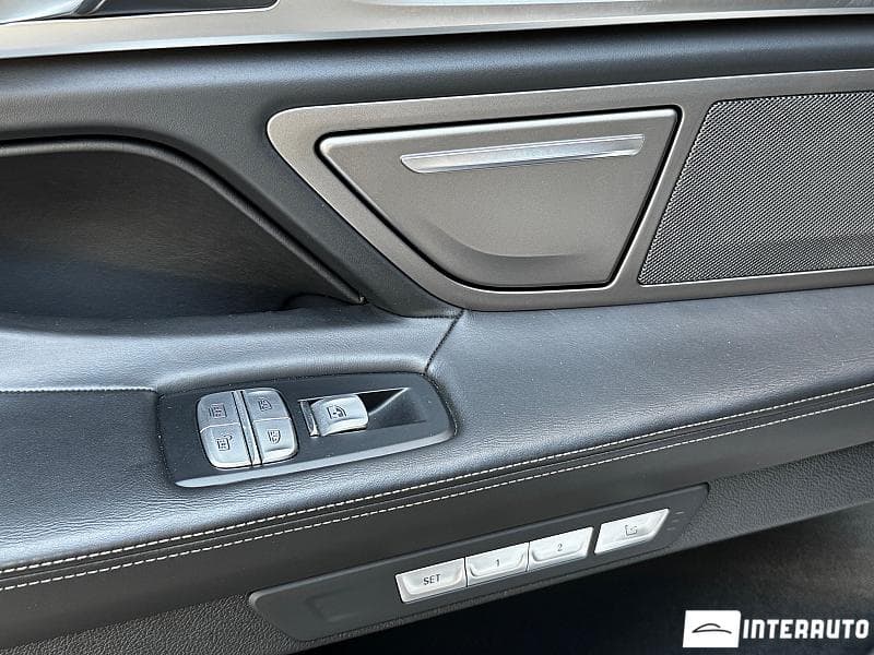 BMW 730 2015 — Миниатюра 17