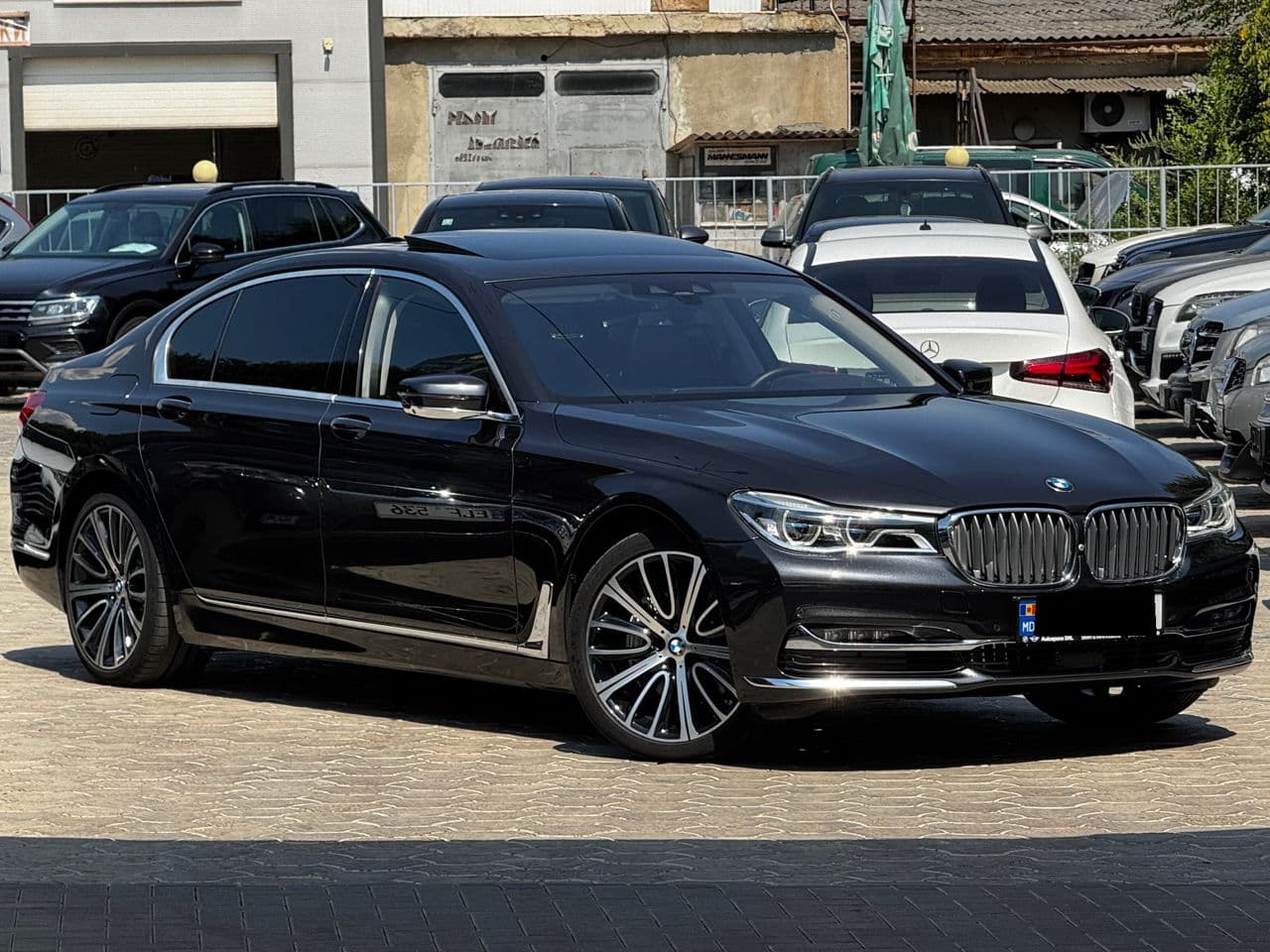 BMW 730 2015 — Миниатюра 3