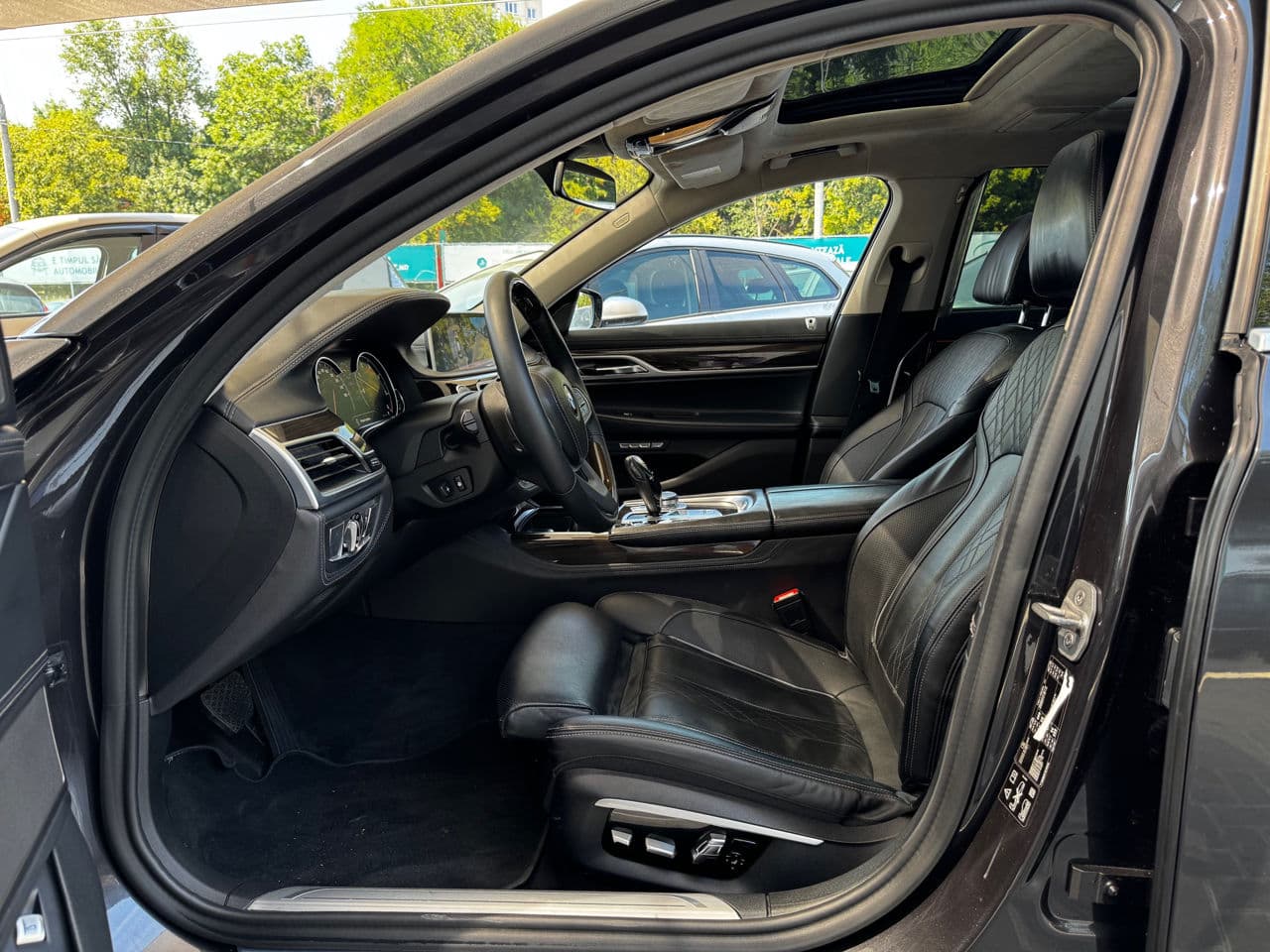 BMW 730 2015 — Миниатюра 6