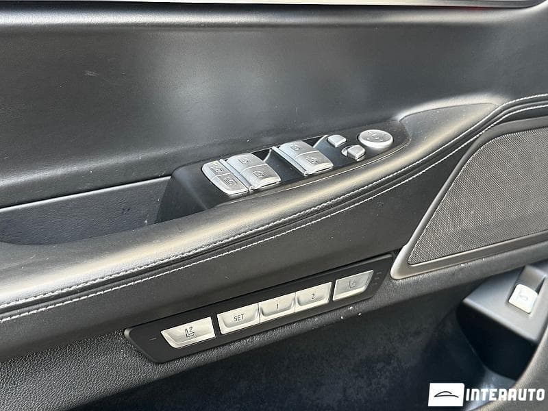 BMW 730 2015 — Миниатюра 15