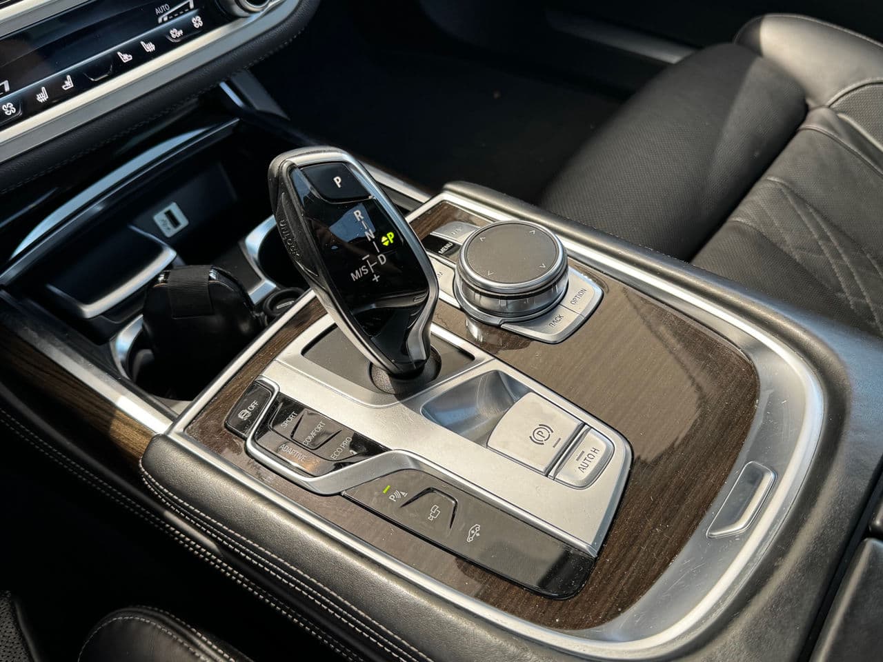 BMW 730 2015 — Миниатюра 11