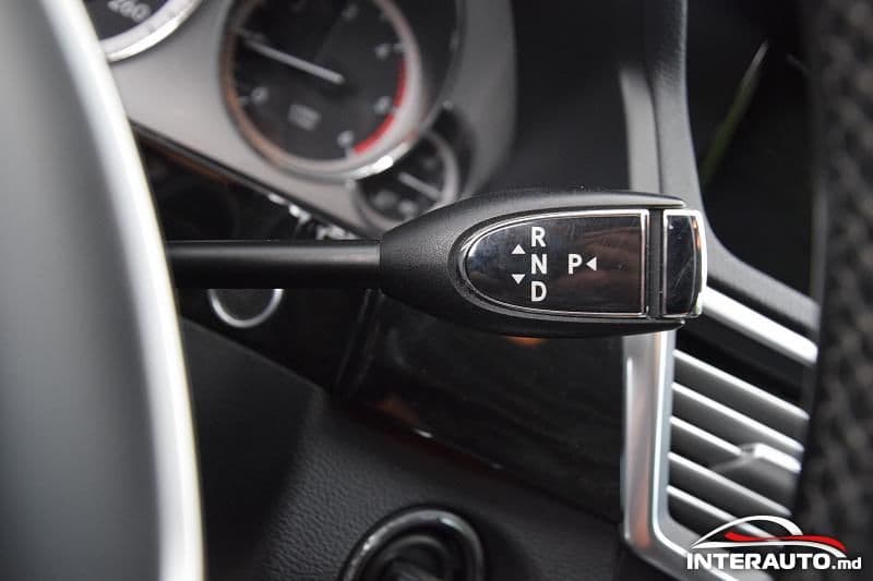 2012 Mercedes E 220 — Miniatură 11