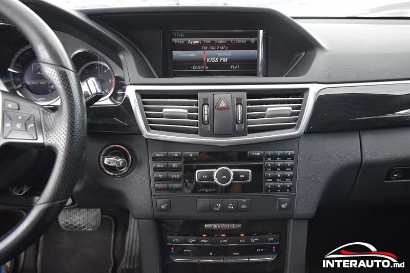 2012 Mercedes E 220 — Miniatură 15