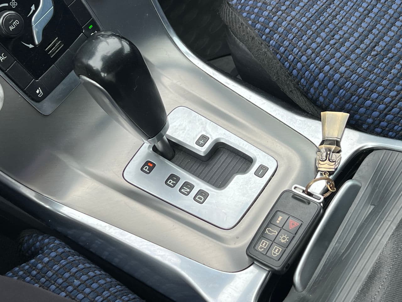 Volvo S 80 2011 — Миниатюра 15
