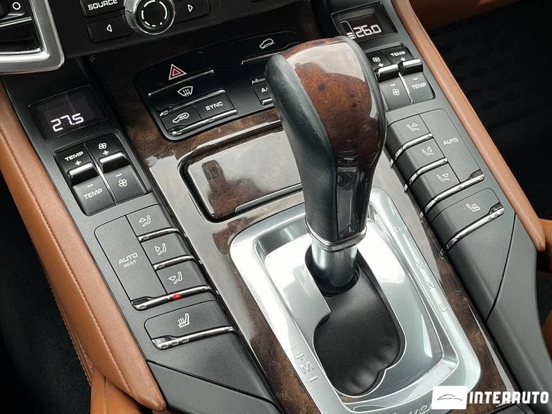 2016 Porsche Cayenne — Miniatură 12