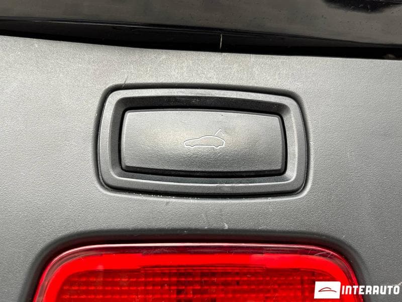 2016 Porsche Cayenne — Miniatură 19