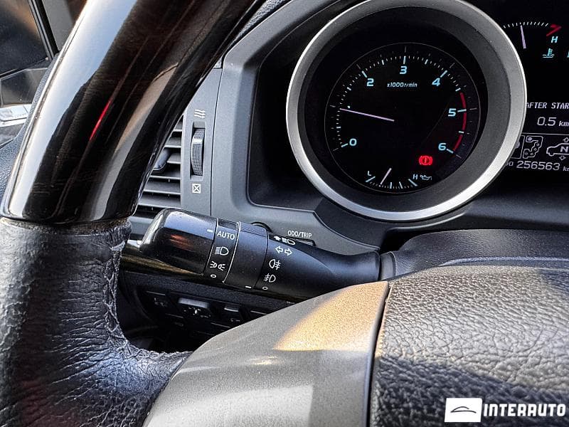Toyota Land Cruiser 2011 — Миниатюра 20
