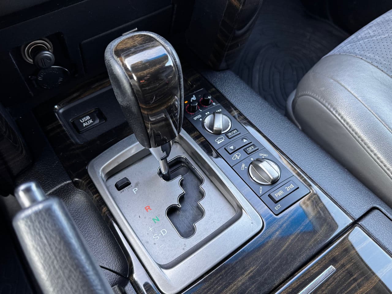 Toyota Land Cruiser 2011 — Миниатюра 12