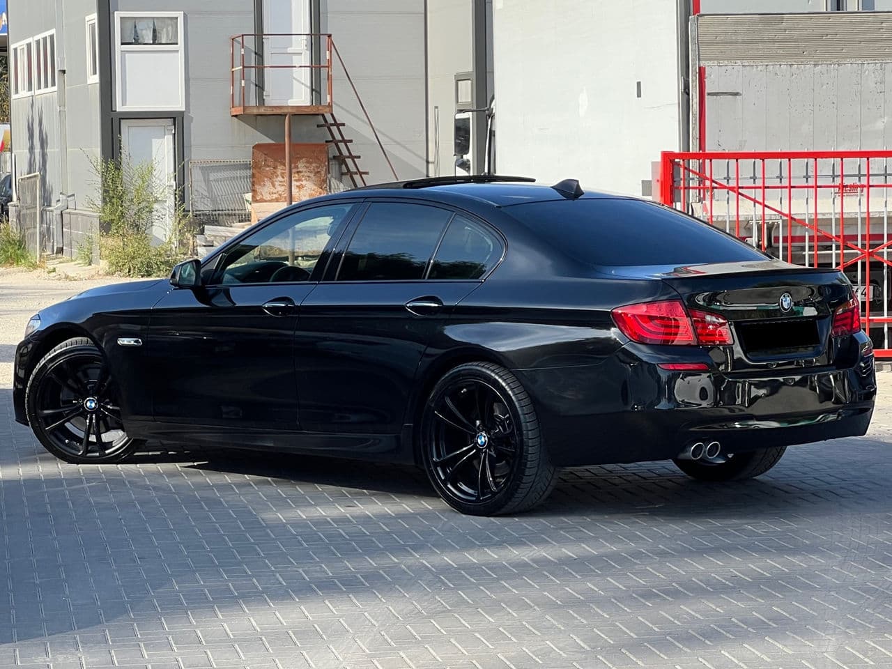 BMW 525 2012 — Миниатюра 4