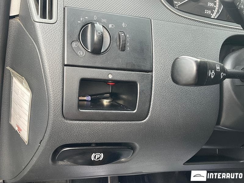 2013 Mercedes Vito — Miniatură 15
