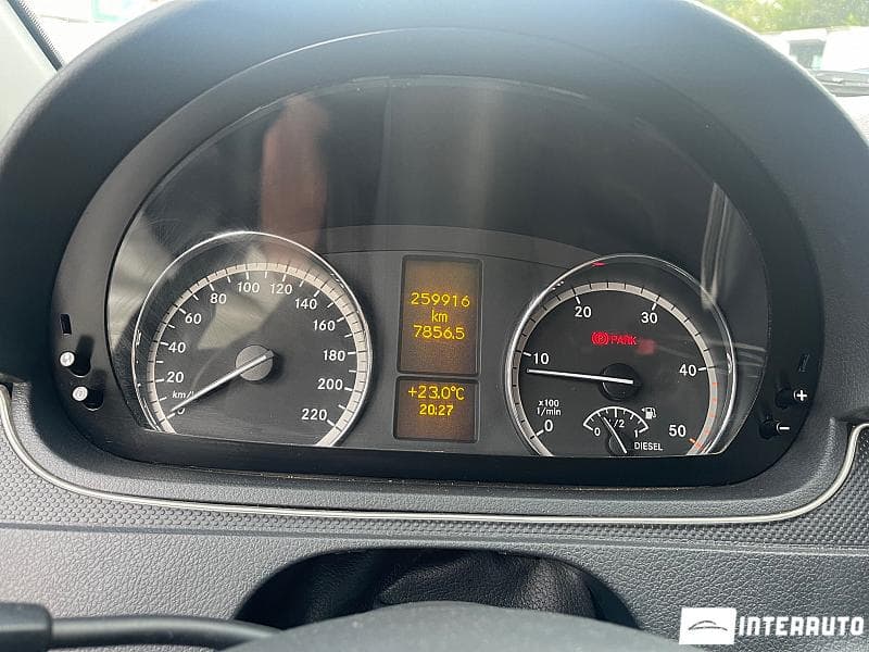 2013 Mercedes Vito — Miniatură 8