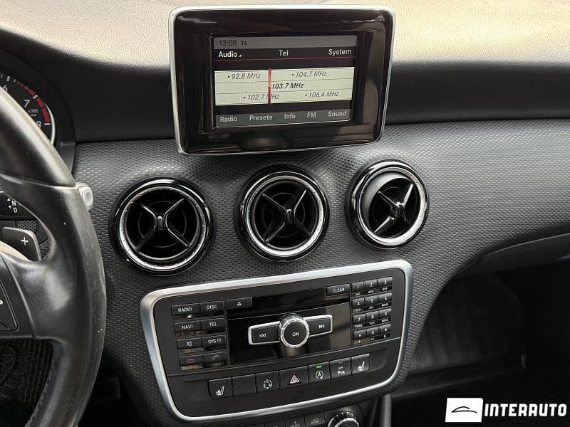 Mercedes A 200 2015 — Миниатюра 12