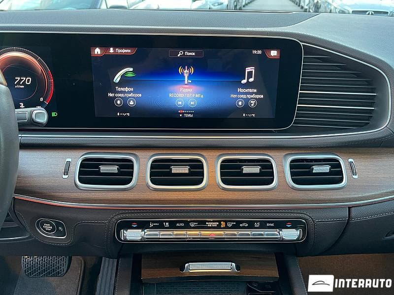 Mercedes GLE 300d 2019 — Миниатюра 12