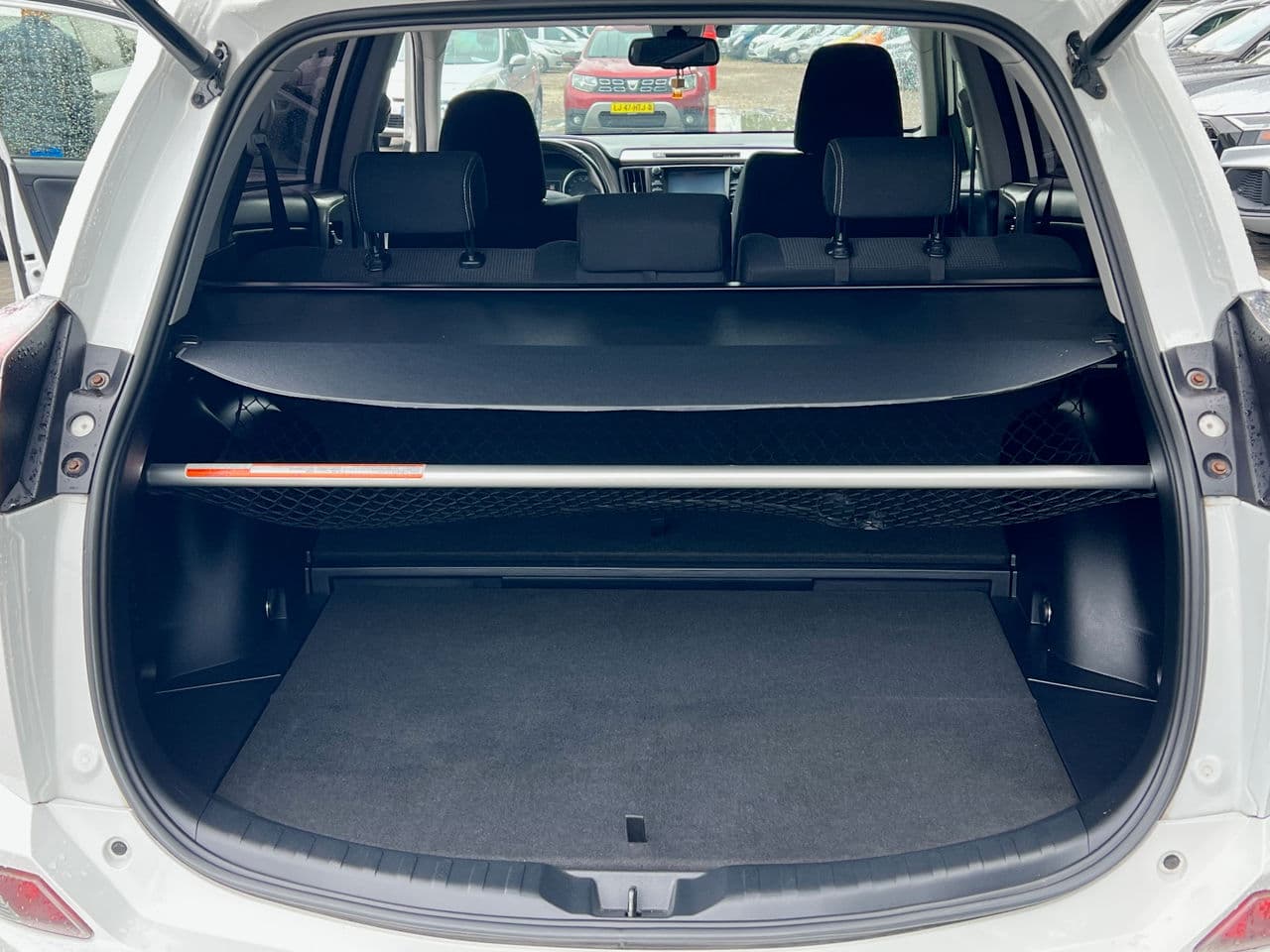 Toyota Rav-4 2016 — Миниатюра 19