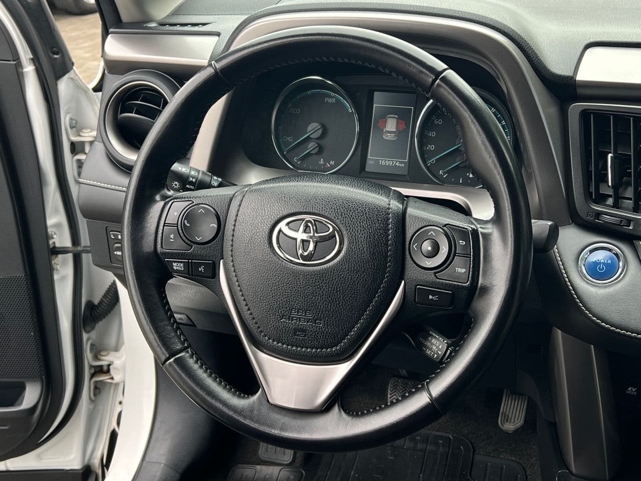 Toyota Rav-4 2016 — Миниатюра 9