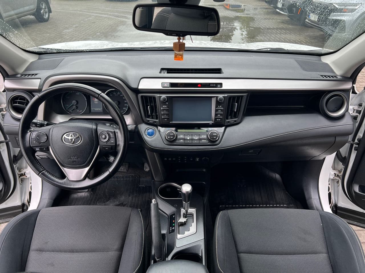 Toyota Rav-4 2016 — Миниатюра 8