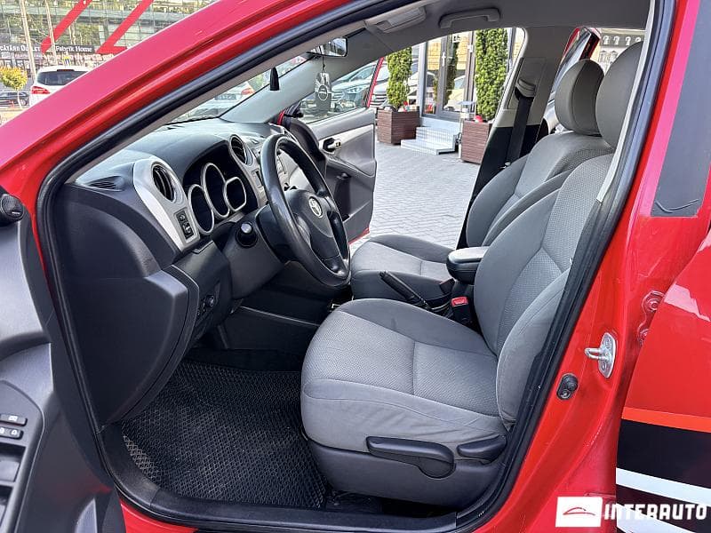 Toyota Matrix 2010 — Миниатюра 5