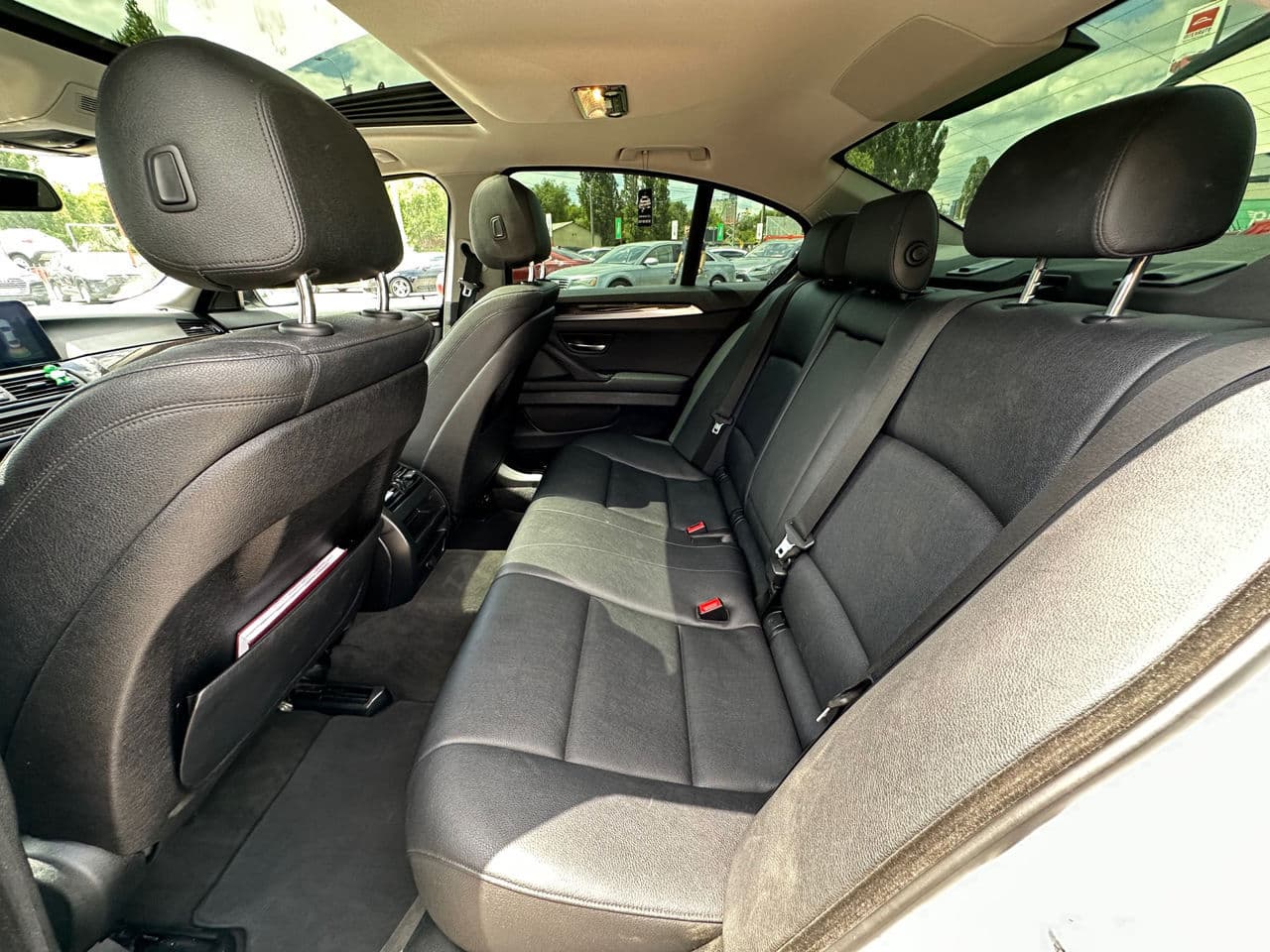 BMW 528 2014 — Миниатюра 18