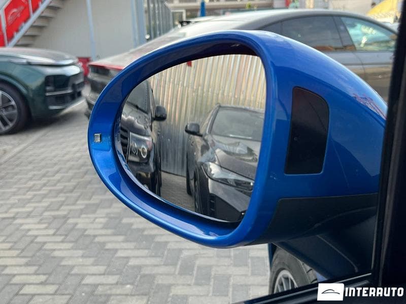 2018 Porsche Macan — Miniatură 5