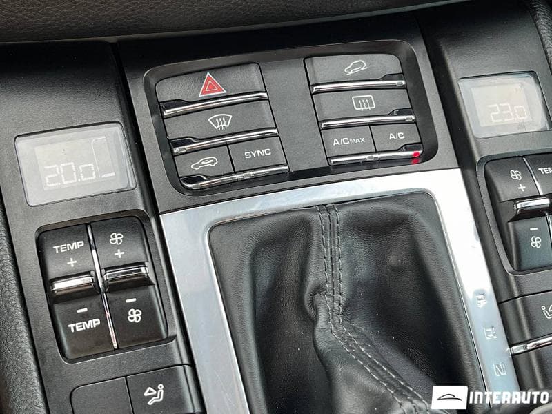 2018 Porsche Macan — Miniatură 15