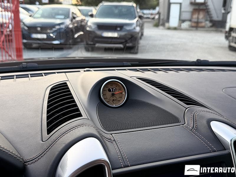 Porsche Cayenne 2016 — Миниатюра 12