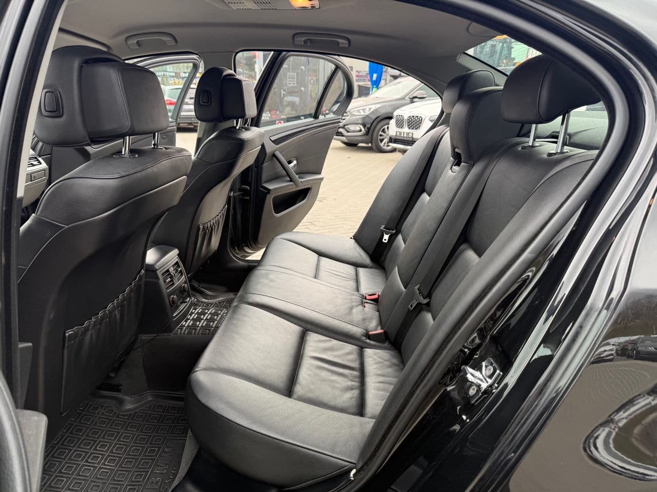 BMW 520 2008 — Миниатюра 14