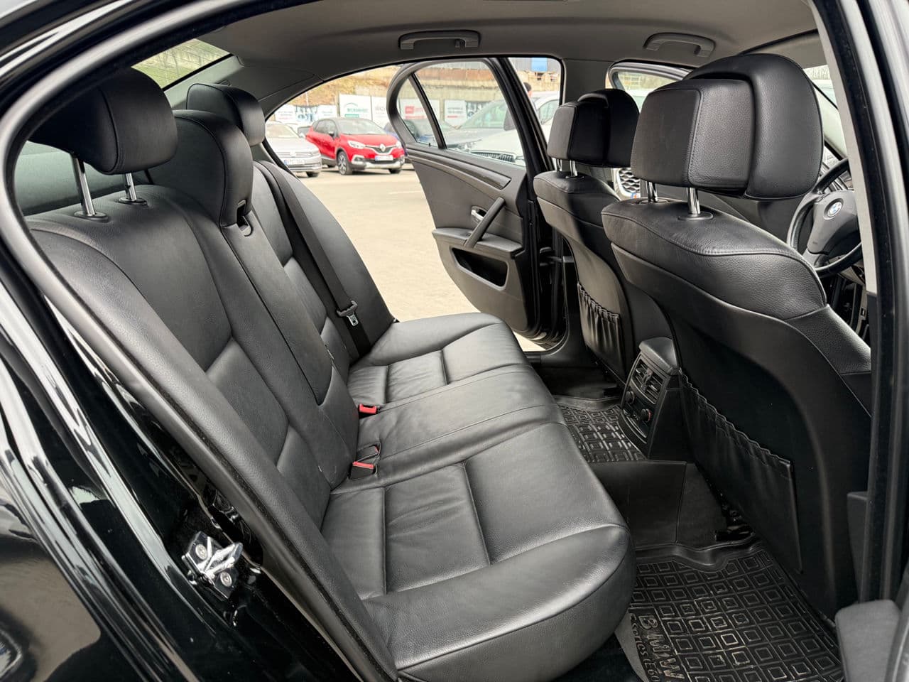 BMW 520 2008 — Миниатюра 15