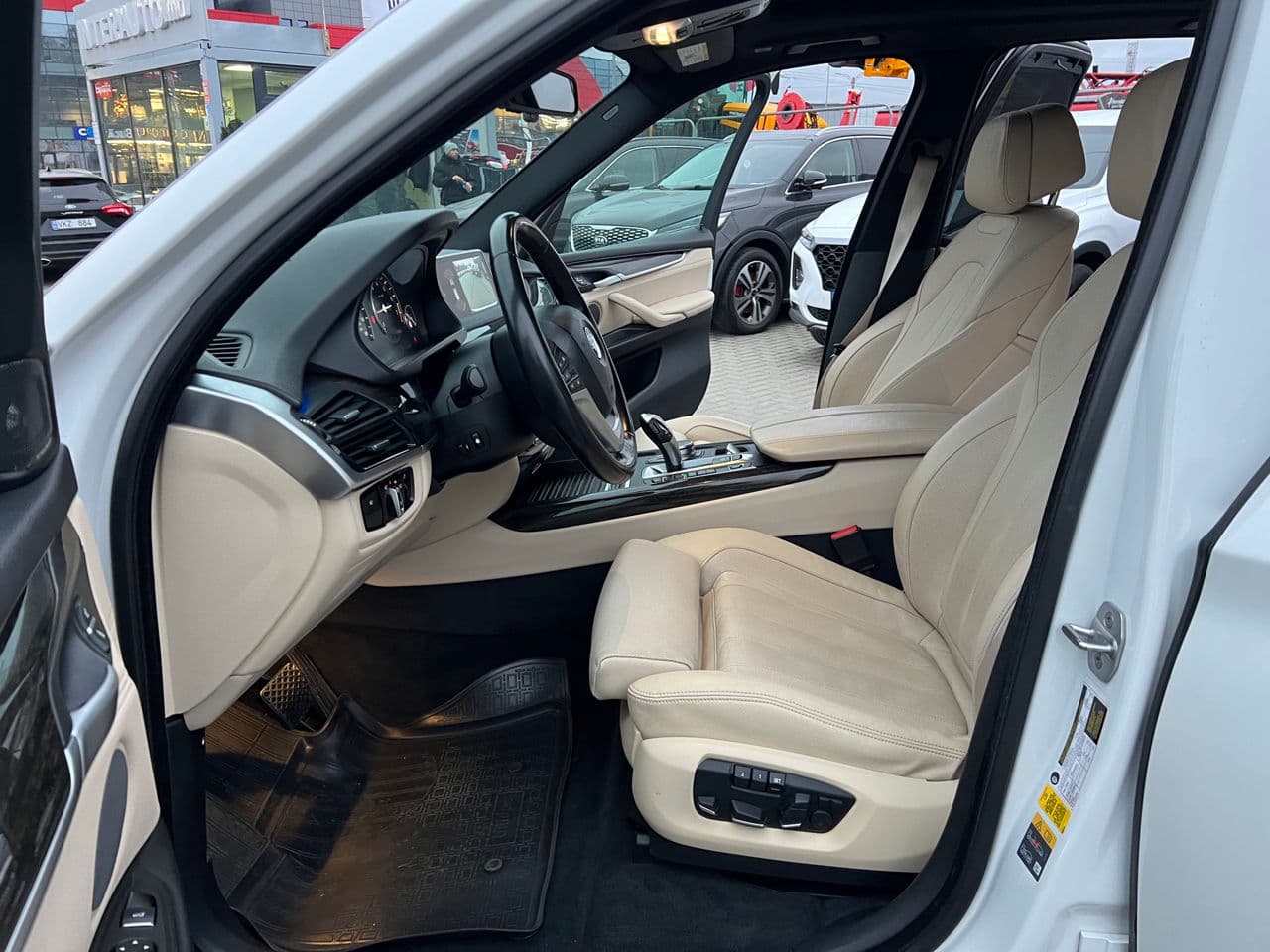 2016 BMW X5 4.0e — Miniatură 5