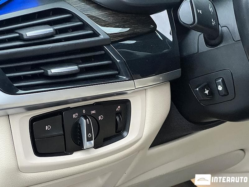 2016 BMW X5 4.0e — Miniatură 22