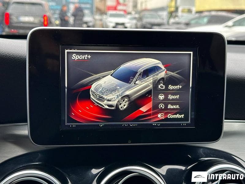 2015 Mercedes GLC 250d — Miniatură 10