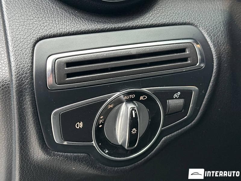2015 Mercedes GLC 250d — Miniatură 14