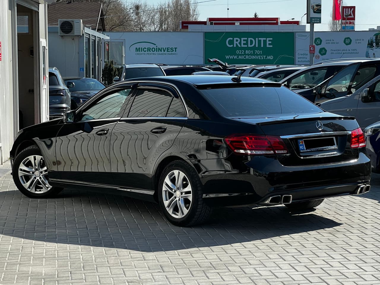Mercedes E 200 2011 — Миниатюра 4