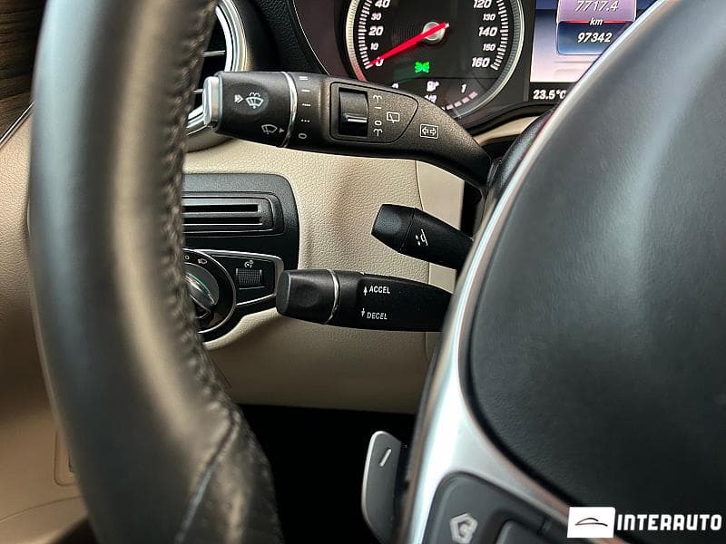 2015 Mercedes GLC 300 — Miniatură 10