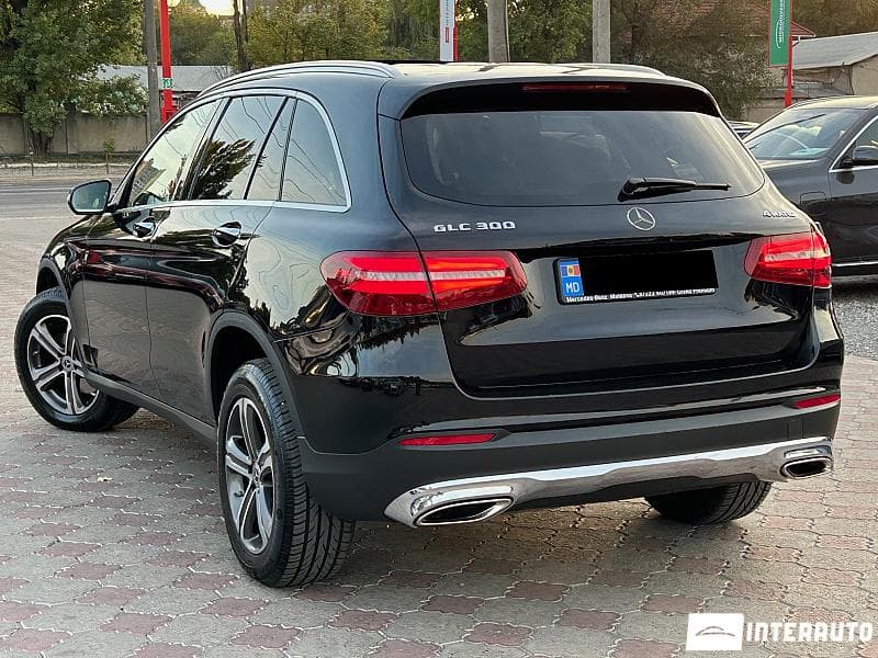 2015 Mercedes GLC 300 — Miniatură 2