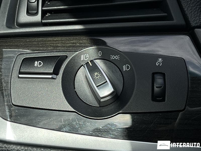BMW 528 2011 — Миниатюра 10