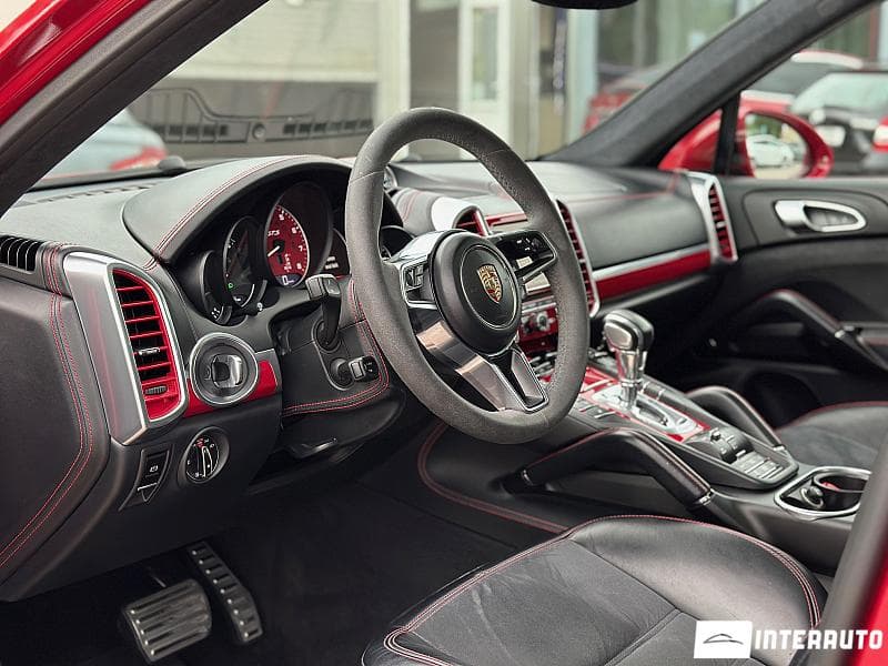 Porsche Cayenne GTS 2015 — Миниатюра 6