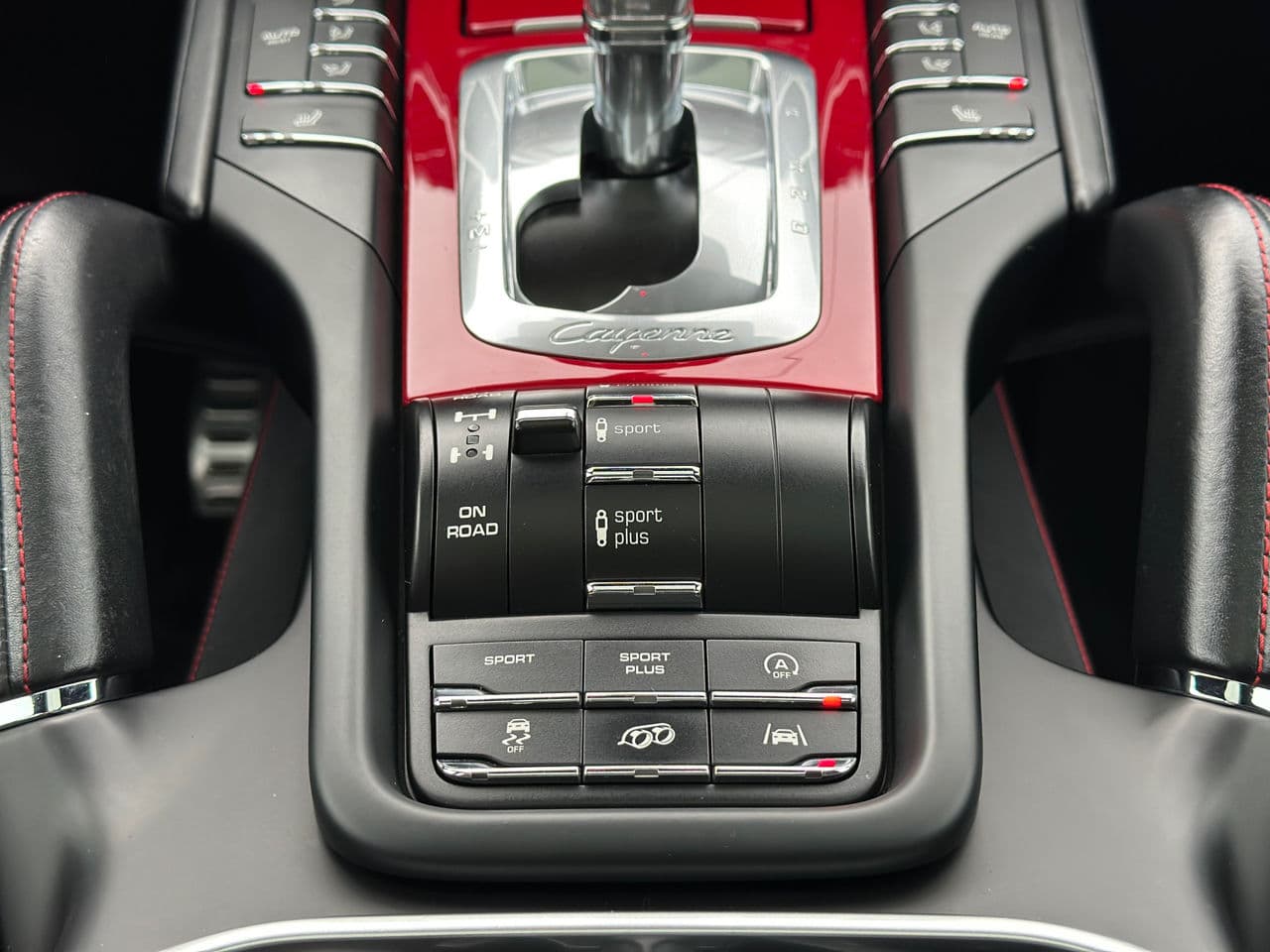 Porsche Cayenne GTS 2015 — Миниатюра 16
